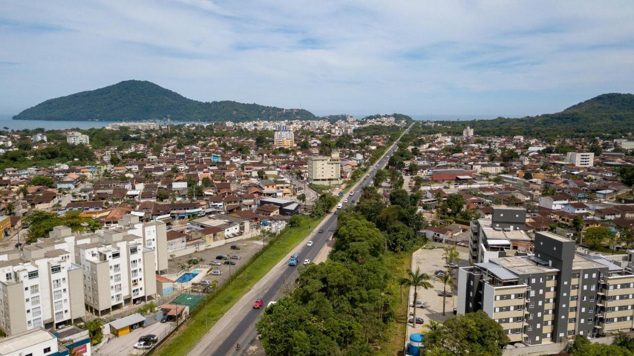 Jardim Das Palmeiras, Piscinas, Lazer, Estacionamento Coberto, Prox. Praia Grande 우바투바 외부 사진